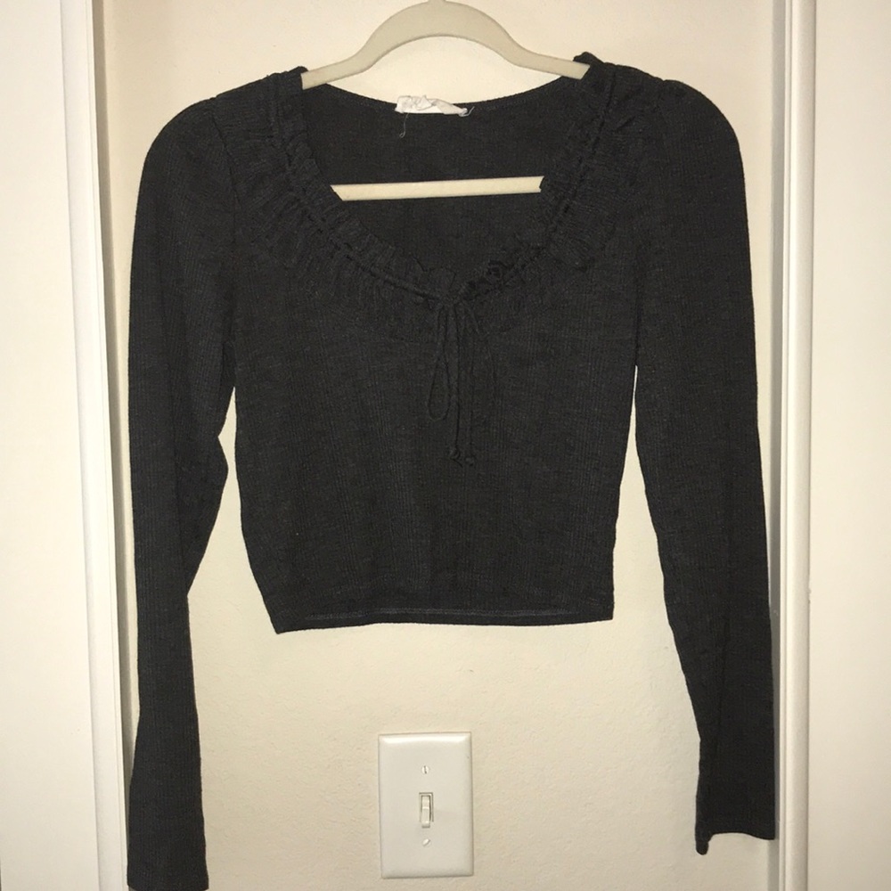 Long sleeve crop top
